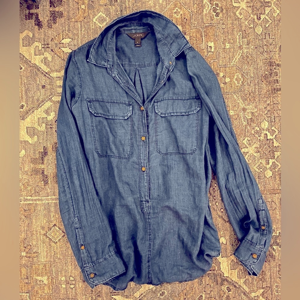 J Crew - popover denim featherweight half button Sz 2 / Small